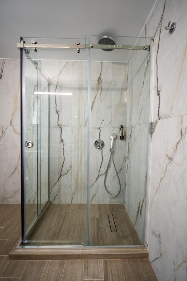 Agias Sofias Svolou Center 2 Apartment Thessaloníki Luaran gambar